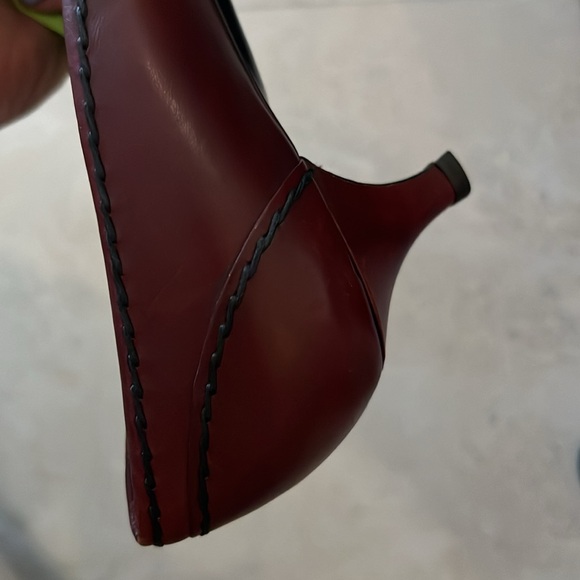 Prada Women's Courts Low Kitten Heel 41 Buckle Mary Jane - Picture 6 of 9